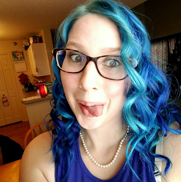 Meet your Posher, Sharing_Fairy 🧚🏻‍♀️ - Picture 1 of 3